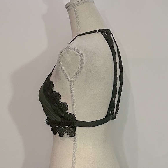 Bralette - Picture 4 of 5